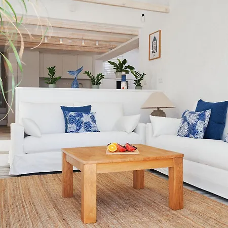 Casa vacanze Bright Oceanfront Bungalow, Views, Garden, Coastal San Miguel de Abona