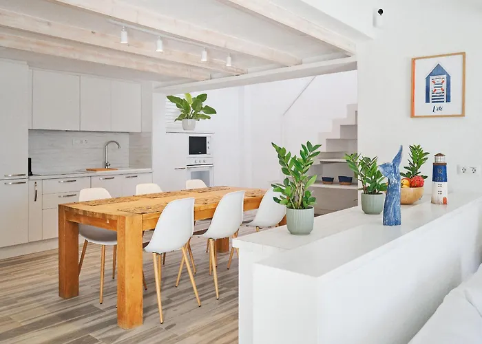 펜션 Bright Oceanfront Bungalow, Views, Garden, Coastal 산미겔데아보나