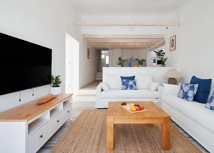 펜션 Bright Oceanfront Bungalow, Views, Garden, Coastal 산미겔데아보나